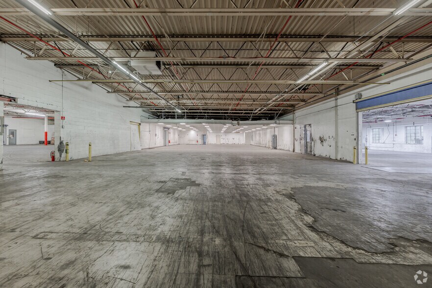 More Photos Of 755 New Ludlow Rd, South Hadley Warehouse For Sale