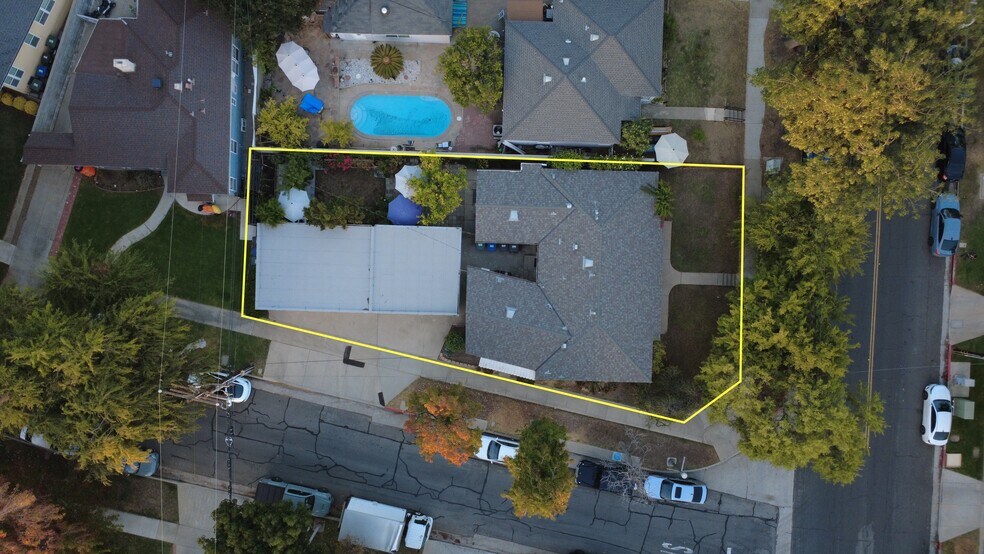 More Photos Of 1717 E Chevy Chase Dr, Glendale Multifamily For Sale