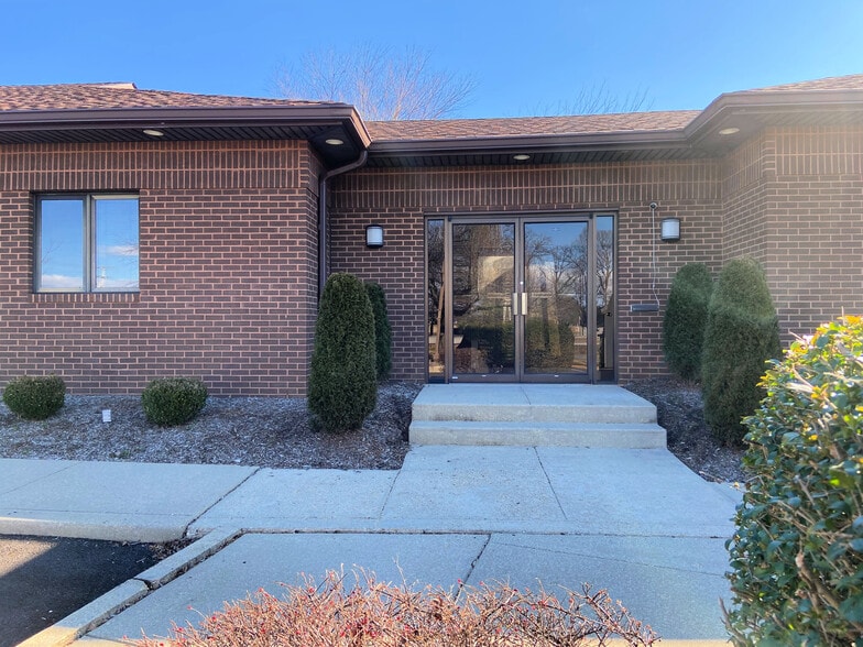 More Photos Of 3825 Leonardtown Rd, Waldorf Office For Lease