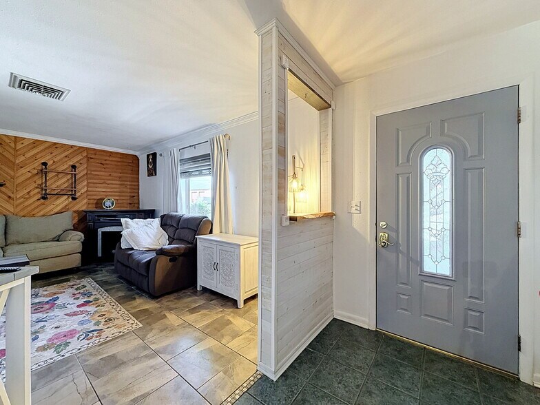 More Photos Of 7813 Leo Kidd Ave, Port Richey Flex For Sale