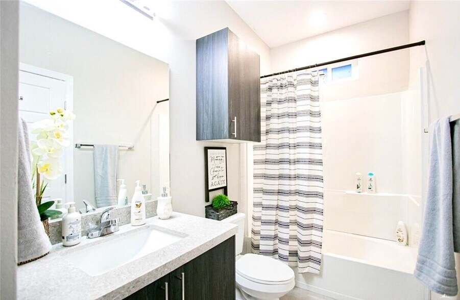 More Photos Of 3312 S Colt Ln, Edinburg Apartments For Sale