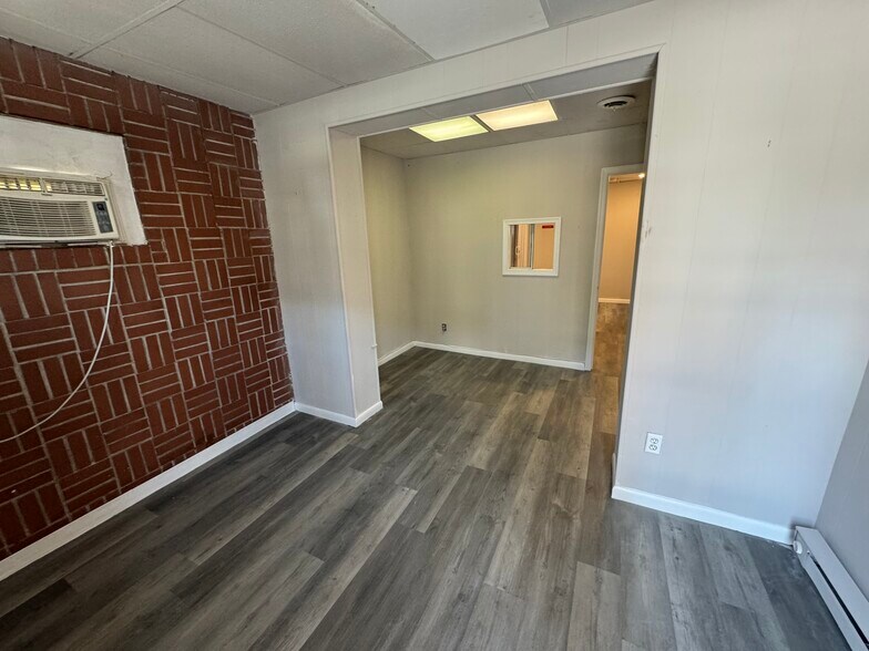 More Photos Of 5100 Spruce St, Philadelphia Office For Lease