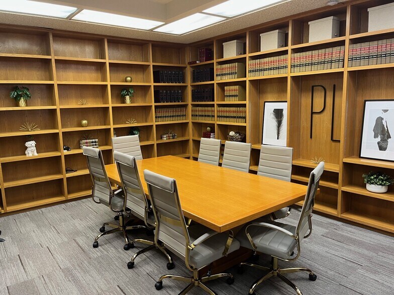 More Photos Of 126 E Jefferson St, Orlando Office For Lease