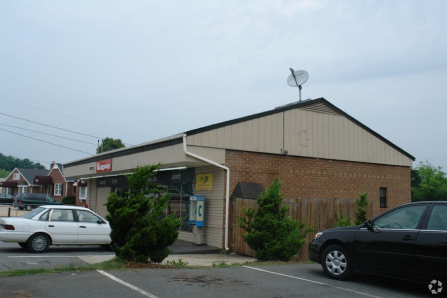 Primary Photo Of , Gastonia General Retail For Sale