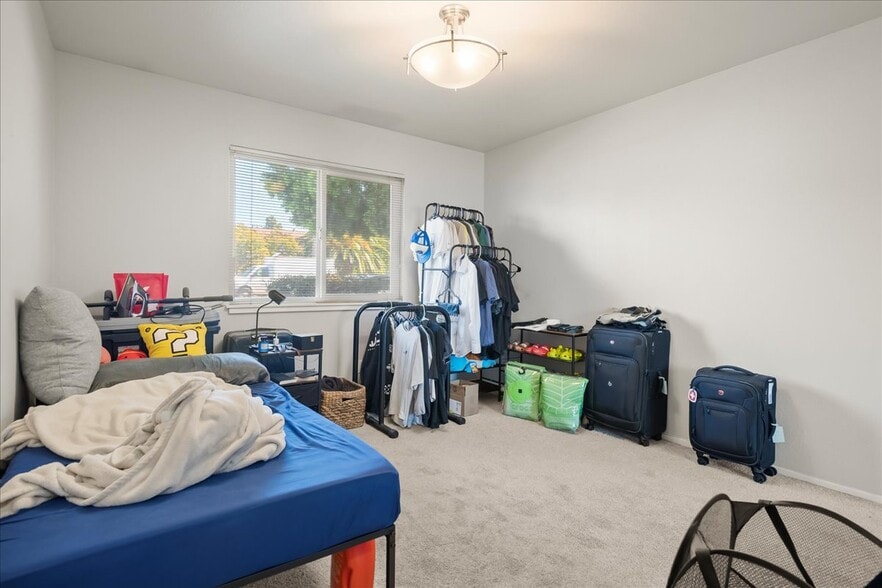 More Photos Of 26047 Gading Rd, Hayward Apartments For Sale
