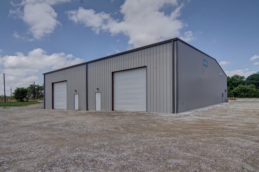 More Photos Of 589 CR 3597, Boyd Warehouse For Sale
