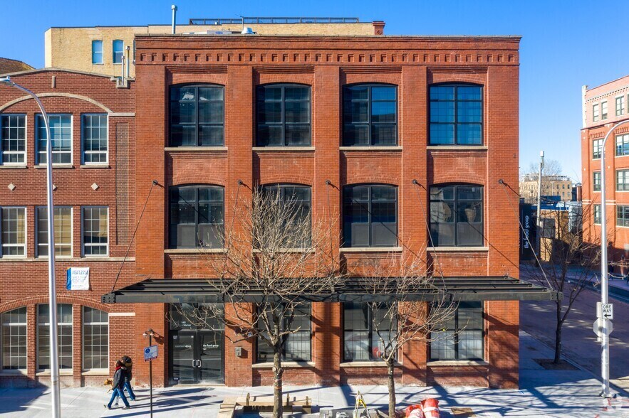 More Photos Of 1132 W Fulton St, Chicago Loft Creative Space For Lease