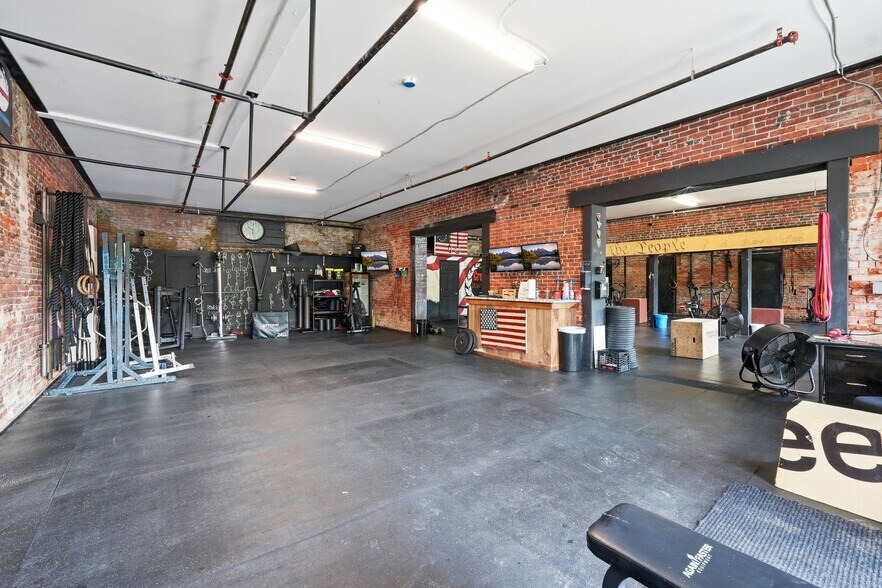 More Photos Of 572 Main St, Fiskdale Storefront Retail Office For Sale