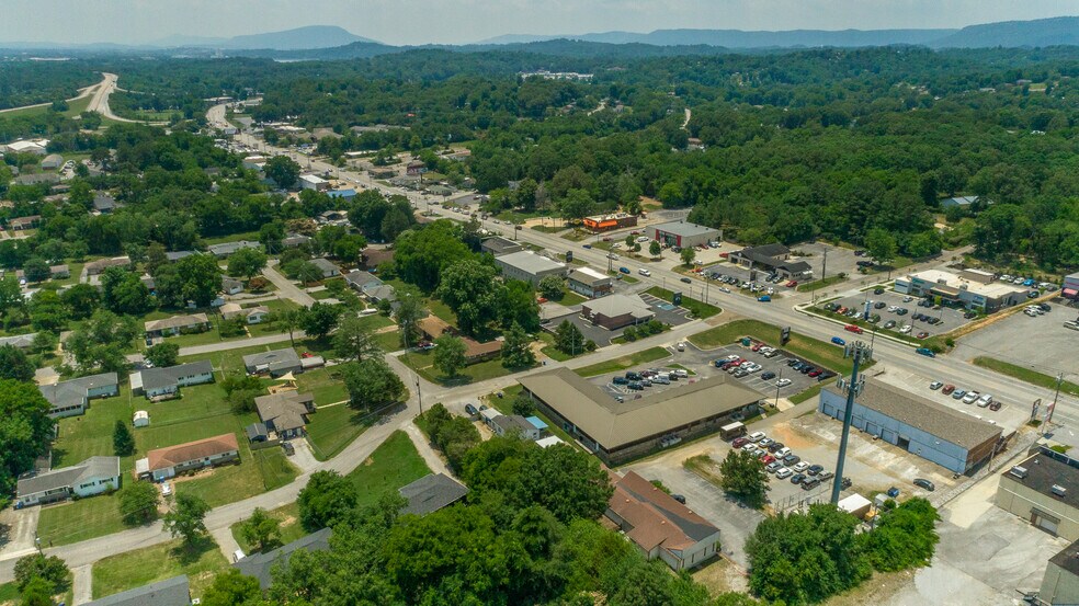 More Photos Of 4808 Hixson Pike, Hixson Office For Sale