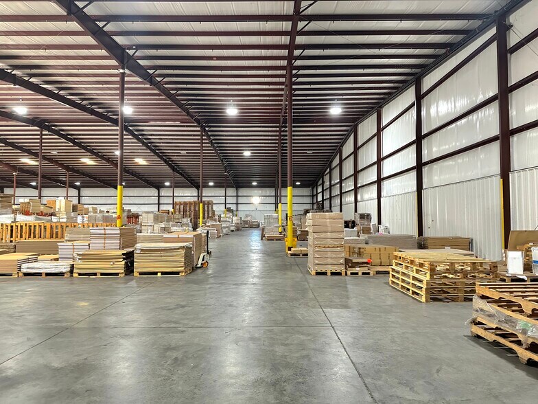 More Photos Of 5250 Old Louisville Rd, Pooler Warehouse For Lease