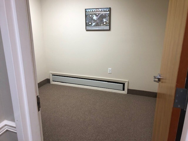 More Photos Of 1 Barstow Rd, Great Neck Apartments For Sale