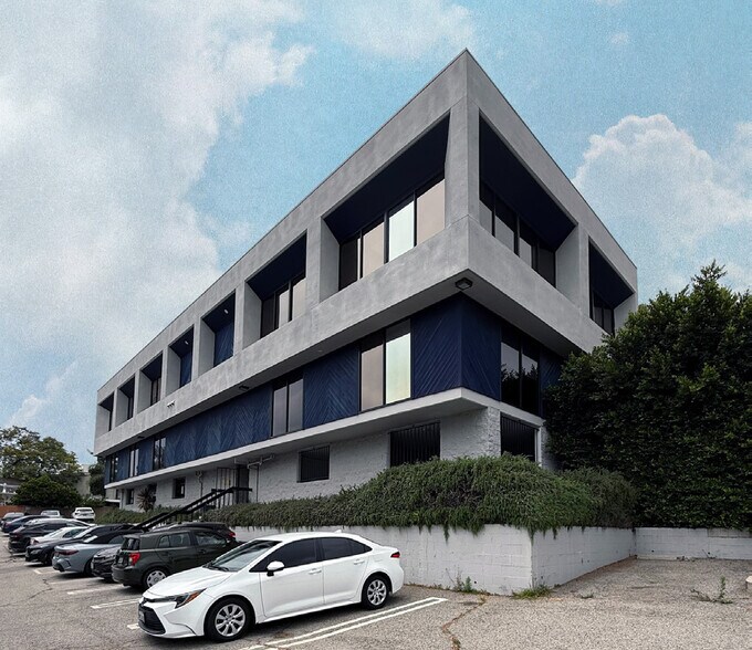 More Photos Of 2540 Foothill Blvd, La Crescenta Office For Lease