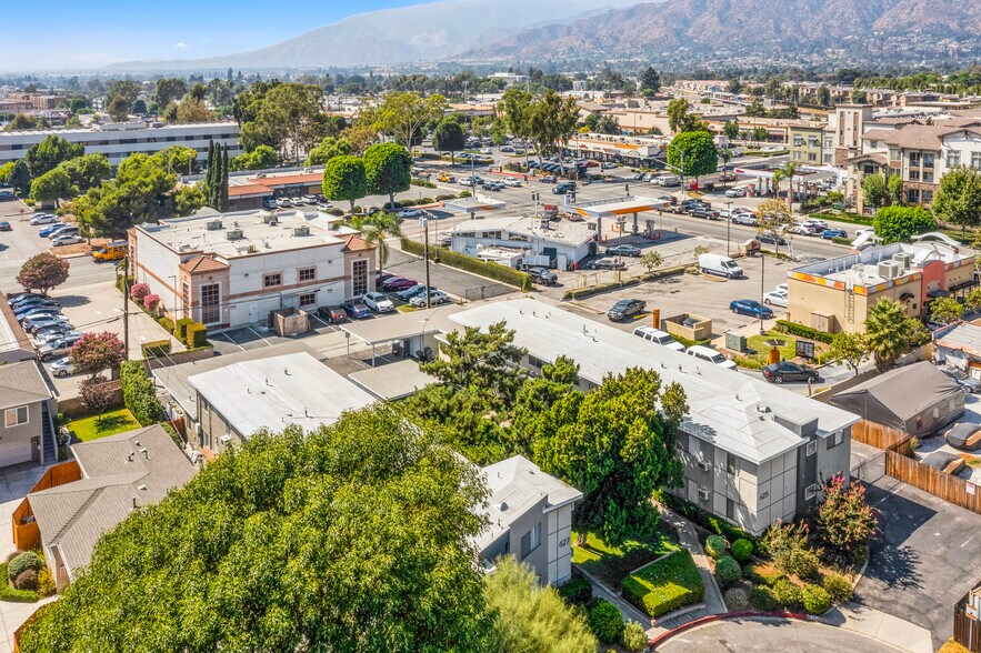 More Photos Of 625-627 S Wabash Ave, Glendora Apartments For Sale