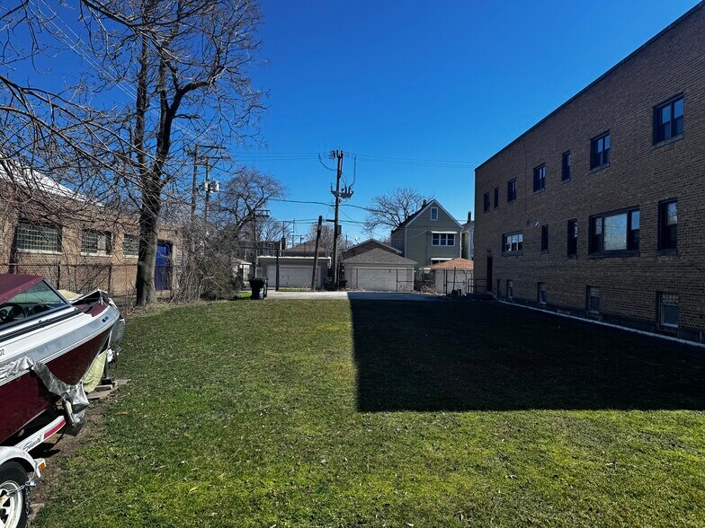 More Photos Of 3525 S Hermitage Ave, Chicago Religious Facility For Sale