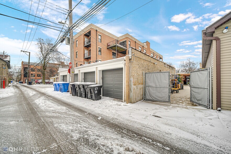 More Photos Of 2312 W Touhy Ave, Chicago General Retail For Sale