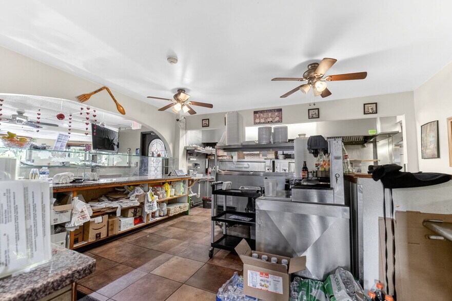 More Photos Of 204 W Madison St, Easton Storefront Retail Residential For Sale