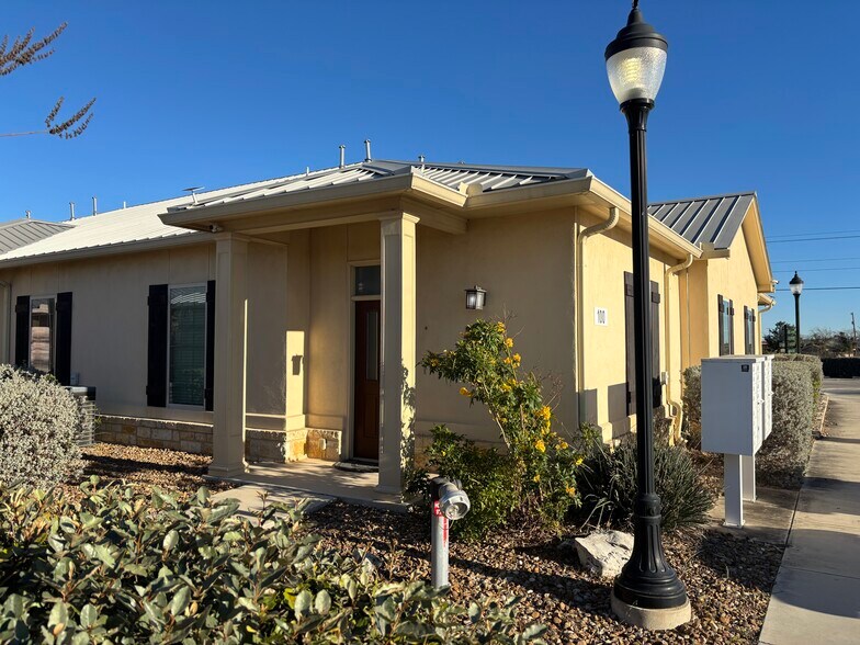 More Photos Of 1067 Fm 306, New Braunfels Medical For Lease