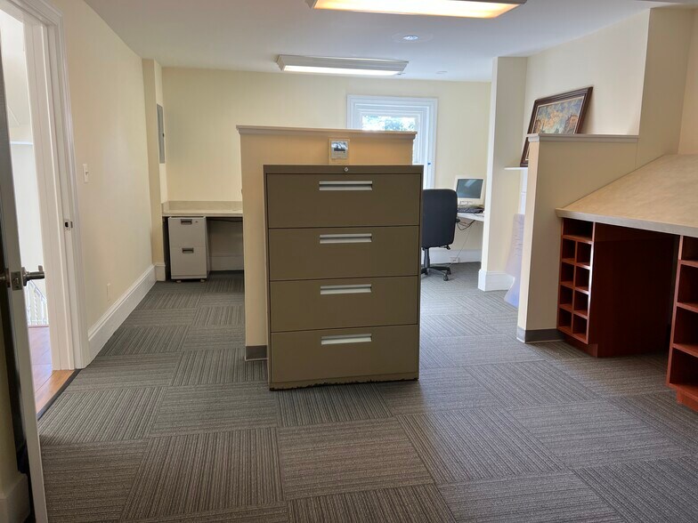 More Photos Of 528 Swede St, Norristown Office For Sale