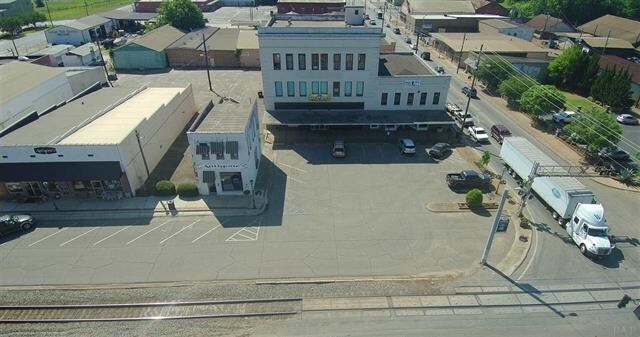 More Photos Of 102 Saint Joseph Ave, Brewton Storefront Retail Residential For Sale