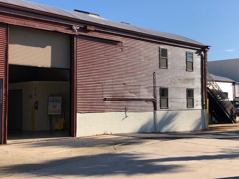 More Photos Of 1942 2nd Ave S, Saint Petersburg Warehouse For Lease
