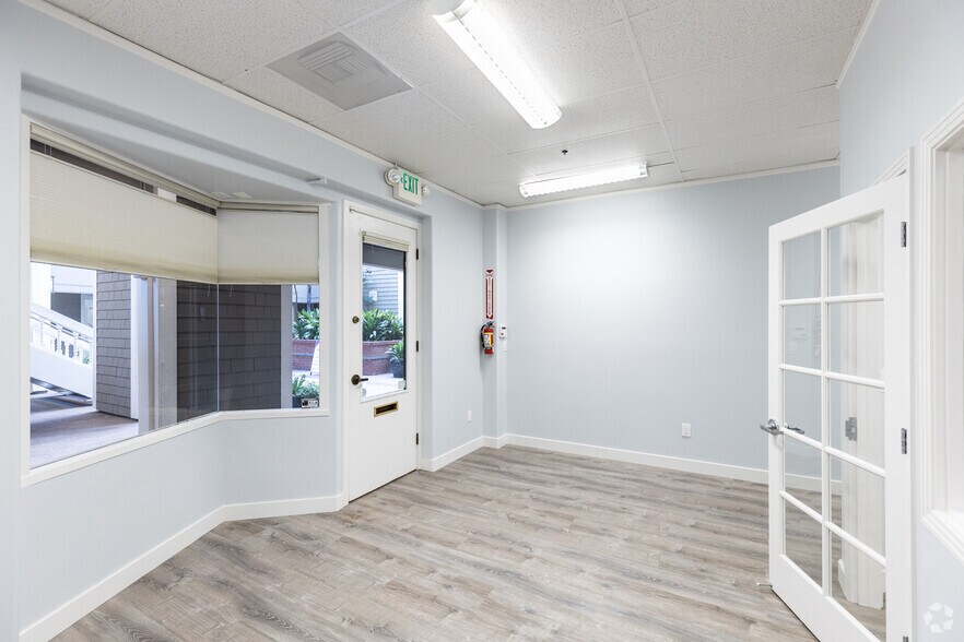 More Photos Of 20 S Santa Cruz Ave, Los Gatos Office Residential For Lease