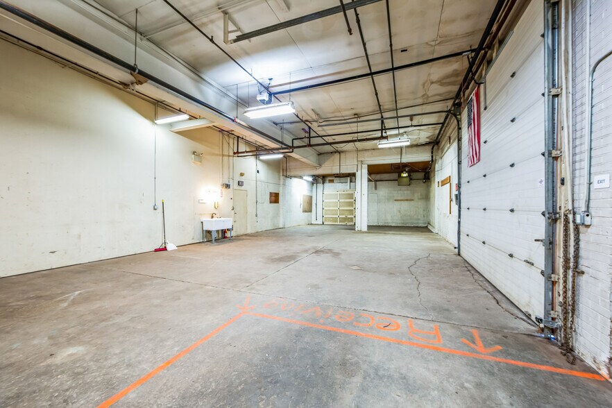 More Photos Of 2169 E High St, Pottstown Office For Lease