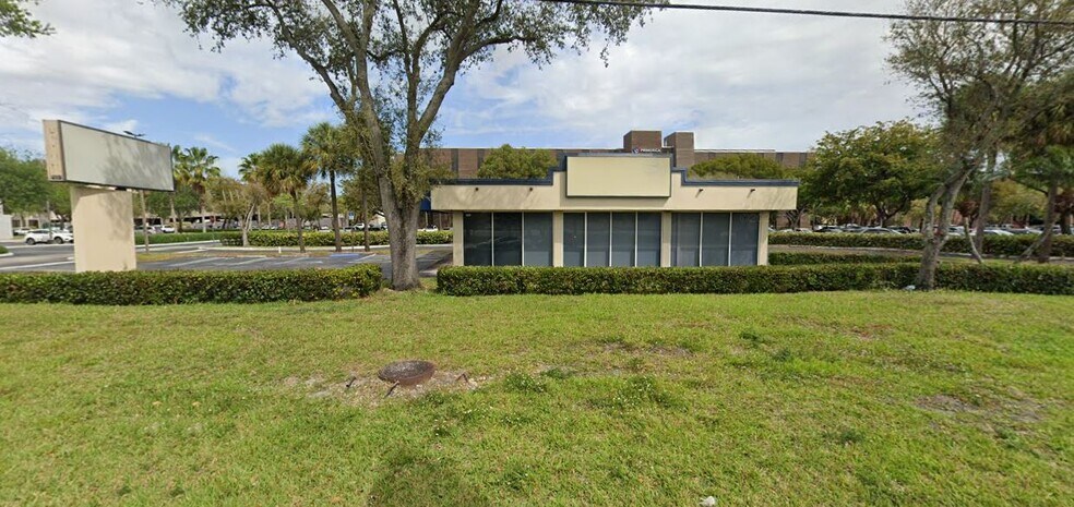 More Photos Of 7925 NW 12th St, Doral Unknown For Lease