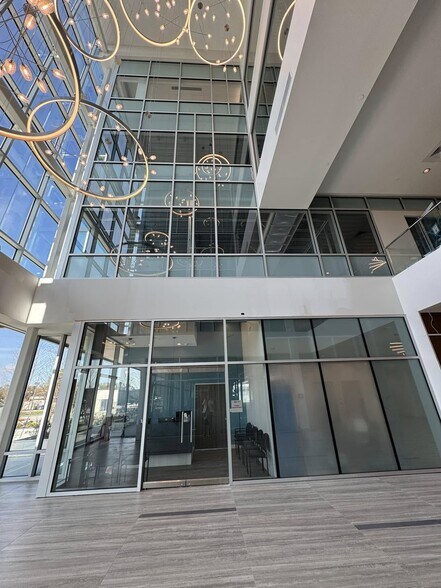 More Photos Of 1715 South Friendswood, Friendswood Medical For Lease