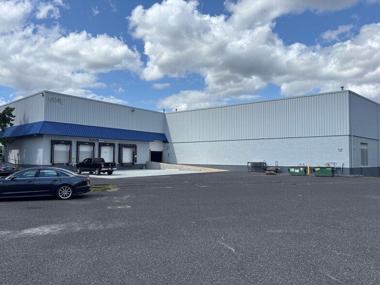 Primary Photo Of 600 Glen Ct, Moorestown Warehouse For Lease