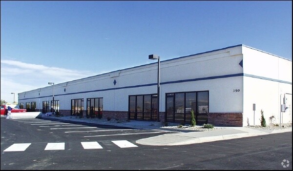 More Photos Of 370-386 Norfolk St, Aurora Warehouse For Sale