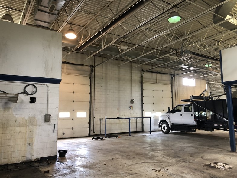 More Photos Of 4585 Printers Ct, White Plains Warehouse For Lease