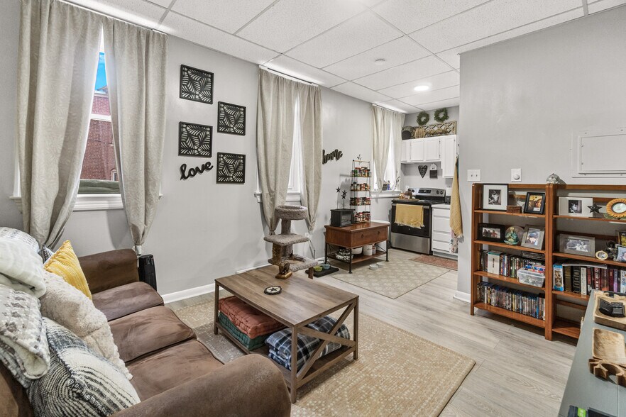More Photos Of 136 Broadway, Hagerstown Apartments For Sale
