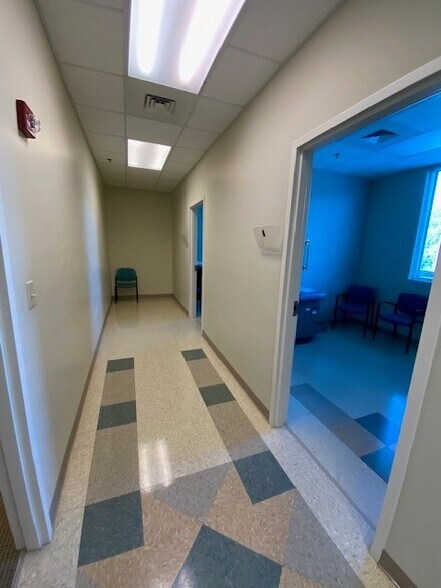 More Photos Of 3754 Highway 90, Pace Medical For Lease