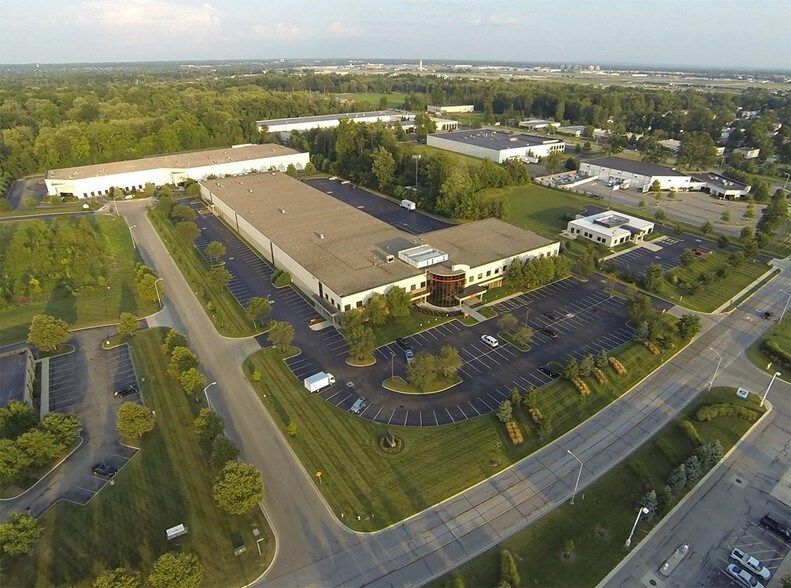 More Photos Of 3445-3455 Millennium Ct, Columbus Distribution For Lease