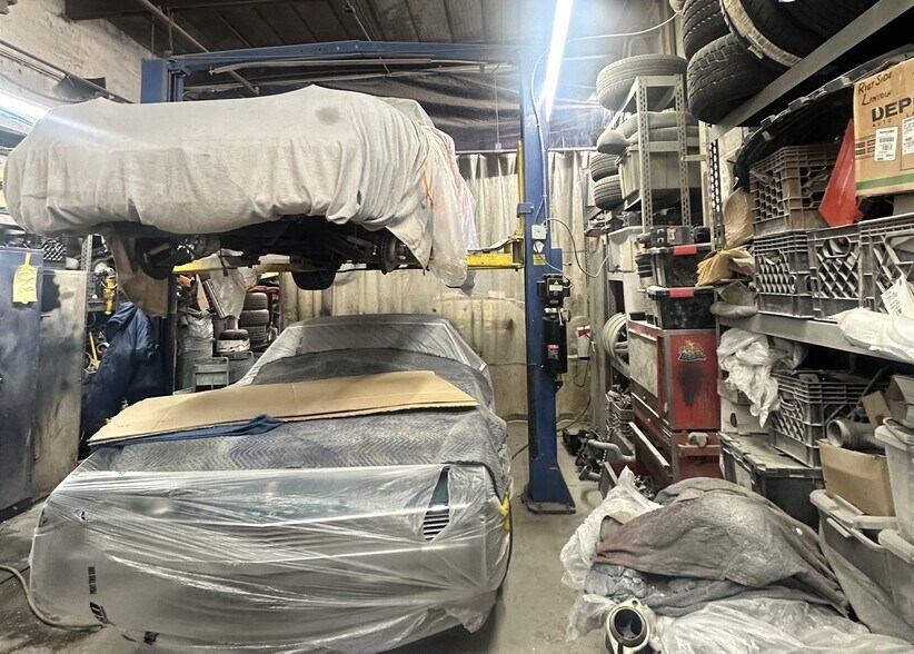 More Photos Of 1844 Utica Ave, Brooklyn Auto Repair For Sale