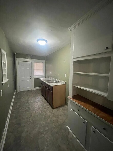 More Photos Of 3909-3911 Scarritt Ave, Kansas City Apartments For Sale