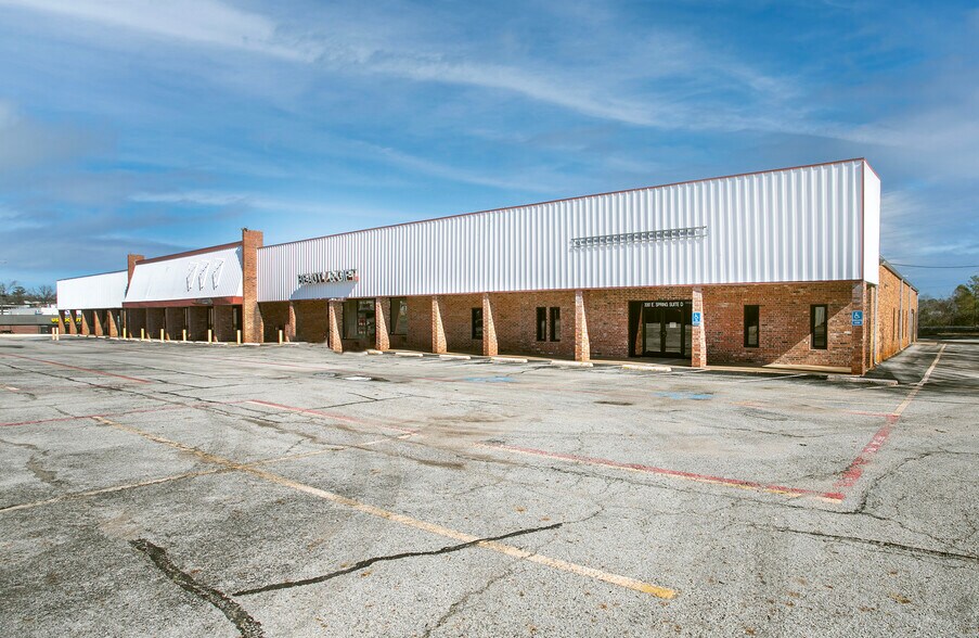 More Photos Of 315-330 E Spring St, Palestine Unknown For Lease