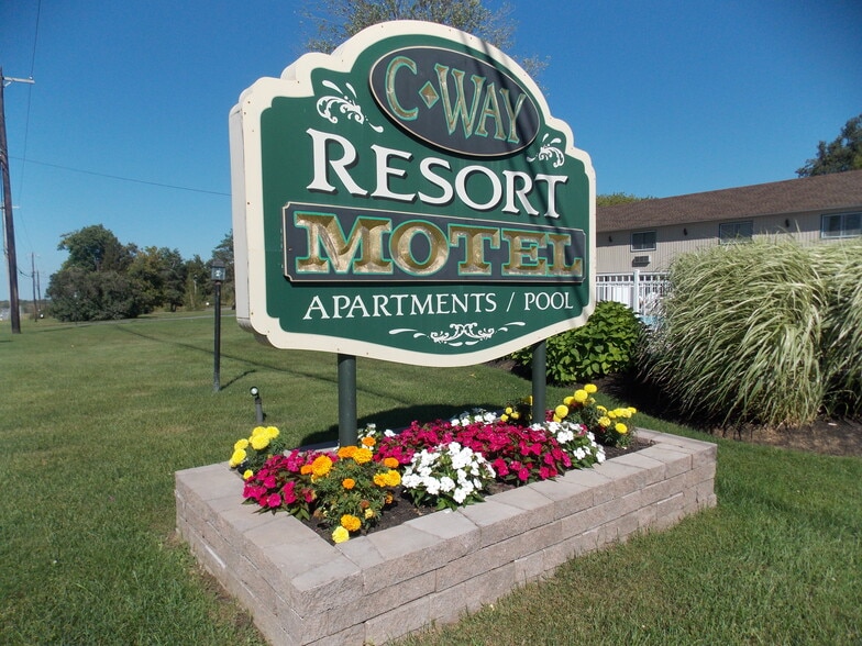 Primary Photo Of 37067 Nys Route 12, Clayton Hotel For Sale