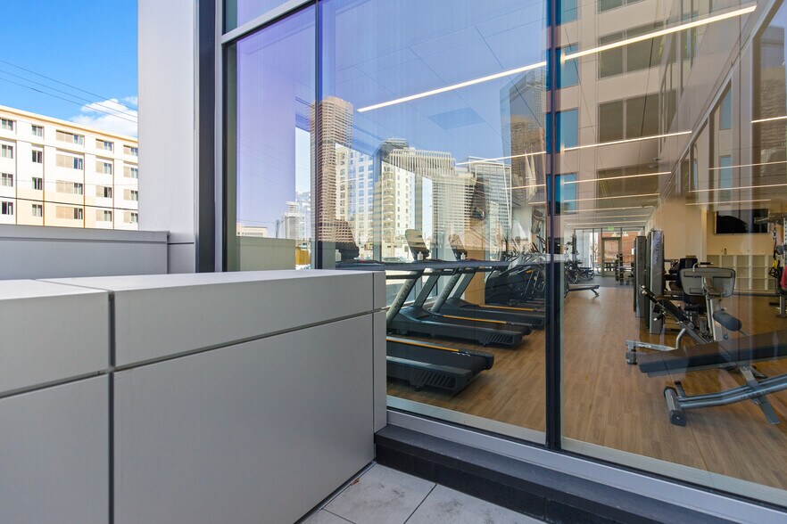 More Photos Of 1776 N Lincoln St, Denver Office For Lease