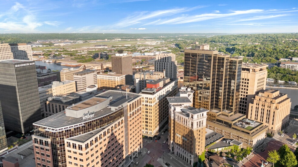 More Photos Of 360 Saint Peter St, Saint Paul Apartments For Lease