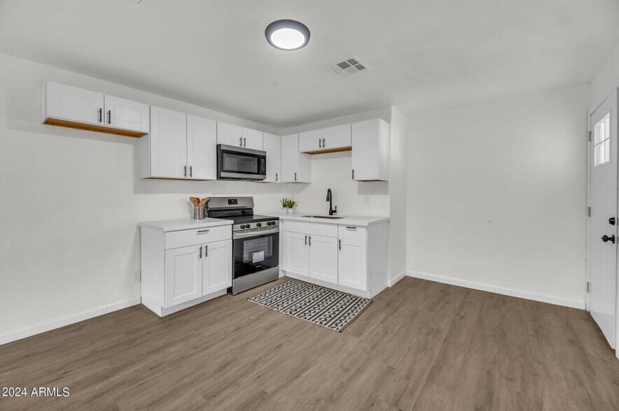 More Photos Of 2608 W Pierson St, Phoenix Apartments For Sale