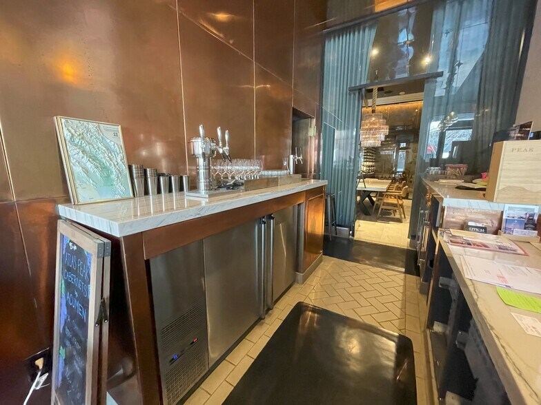 More Photos Of 1315-1319 1st St, Napa Office For Lease