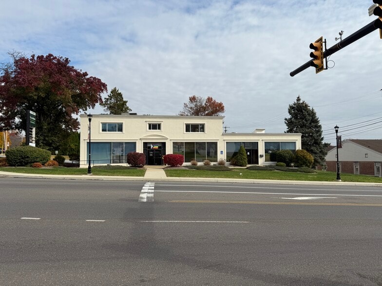 More Photos Of 3701 Perkiomen Ave, Reading Medical For Sale