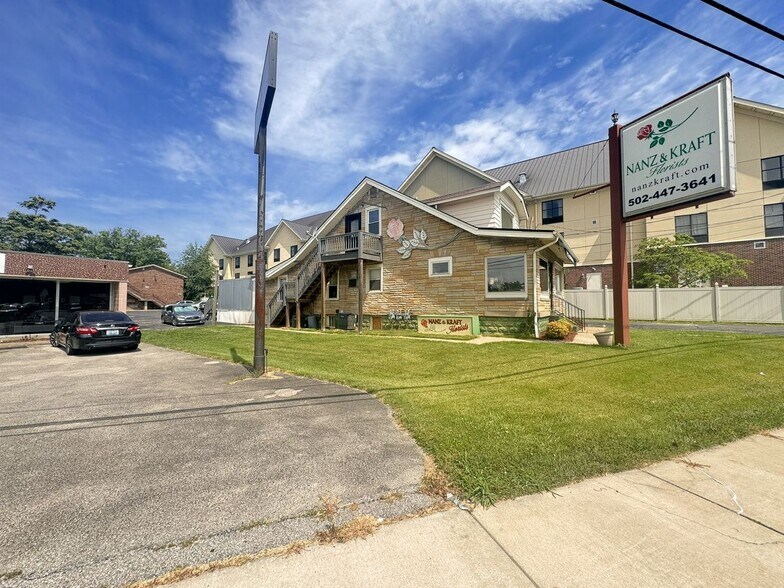 More Photos Of 4450 Dixie Hwy, Louisville Freestanding For Sale