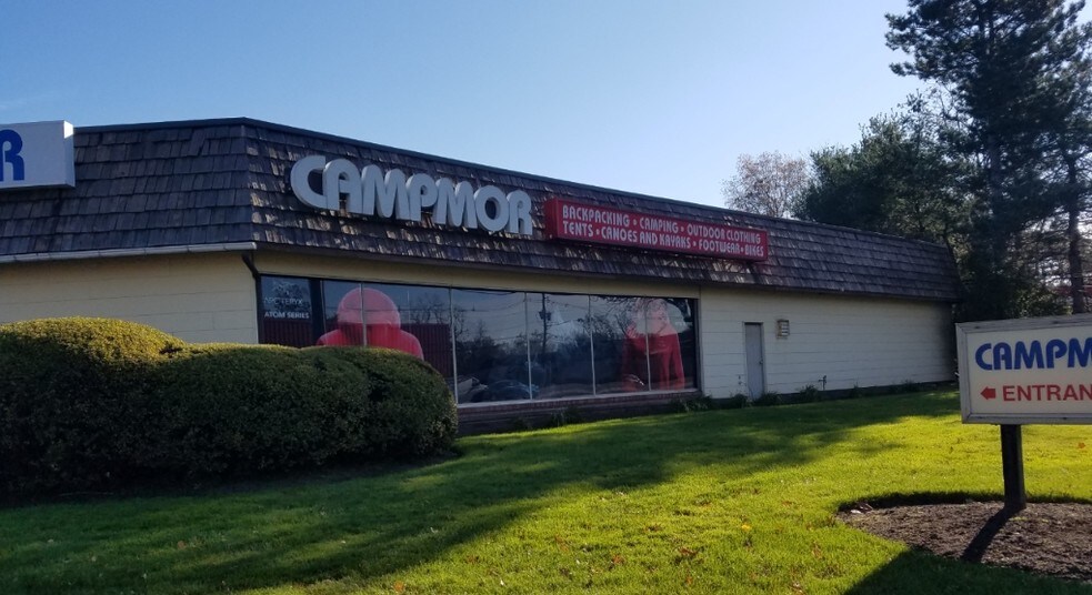 810 N State Rt 17 Paramus Nj 07652 Retail For Lease Cityfeet Com