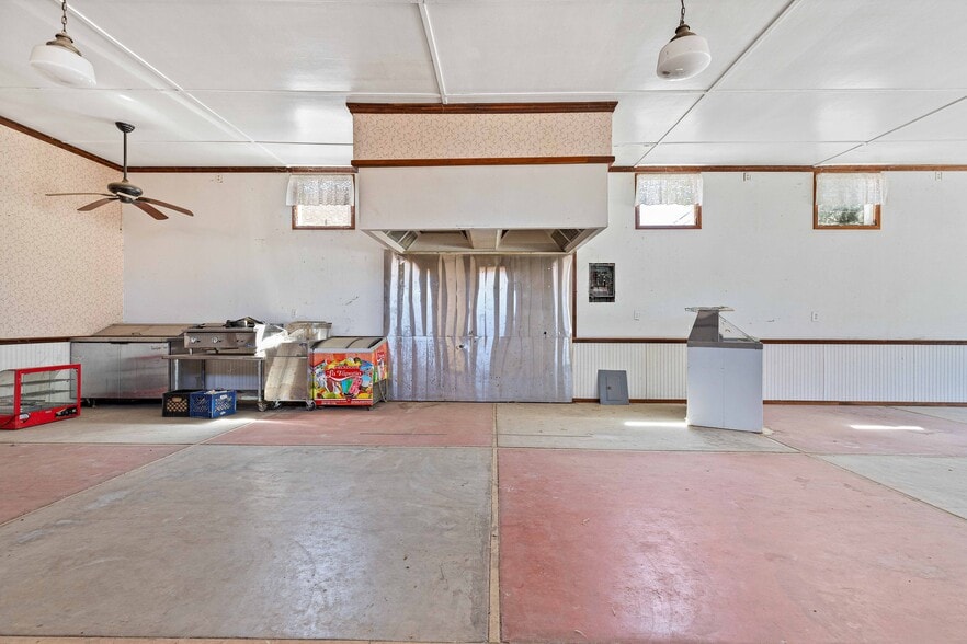 More Photos Of 30025 Yosemite Blvd, La Grange General Retail For Sale