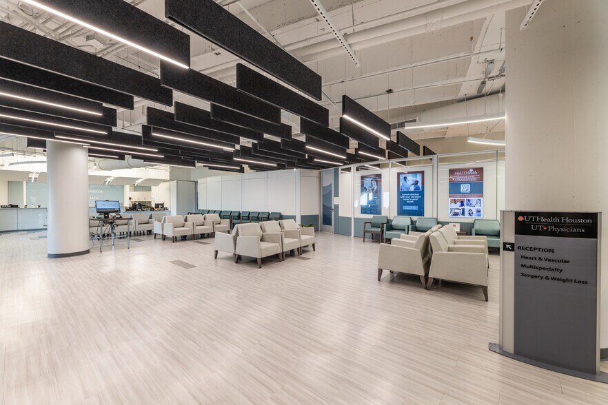 More Photos Of 6500 West Loop South, Bellaire Medical For Lease