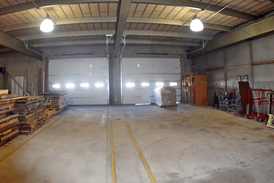 More Photos Of 176 New Jersey 50 Landing, Corbin City Warehouse For Sale