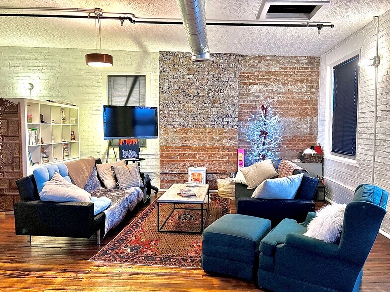 More Photos Of 1008 Race St, Cincinnati Office Residential For Sale