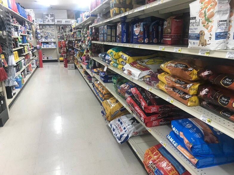 More Photos Of 25817 State Hwy 64, Pittsburg Supermarket For Sale